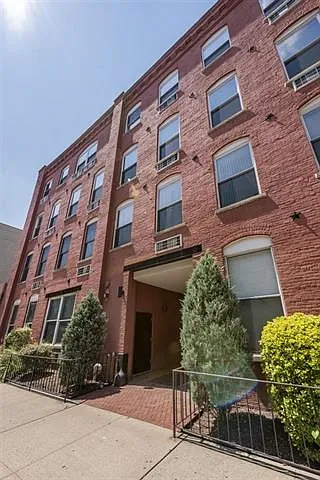 222 Grand St #3H — Photo 14