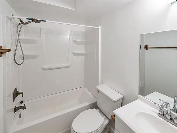 5th image of 12633 Memorial Dr APT 179
