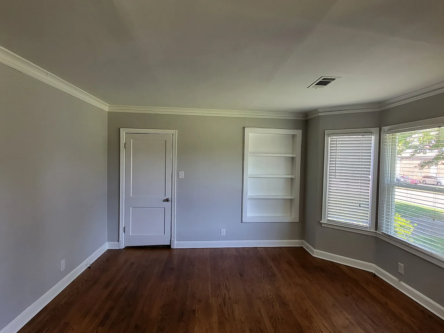 Coming Soon! 2-Bedroom, 1-Bathroom Home — Photo 2