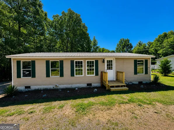 713 Woods Rd, Tunnel Hill, GA 30755
