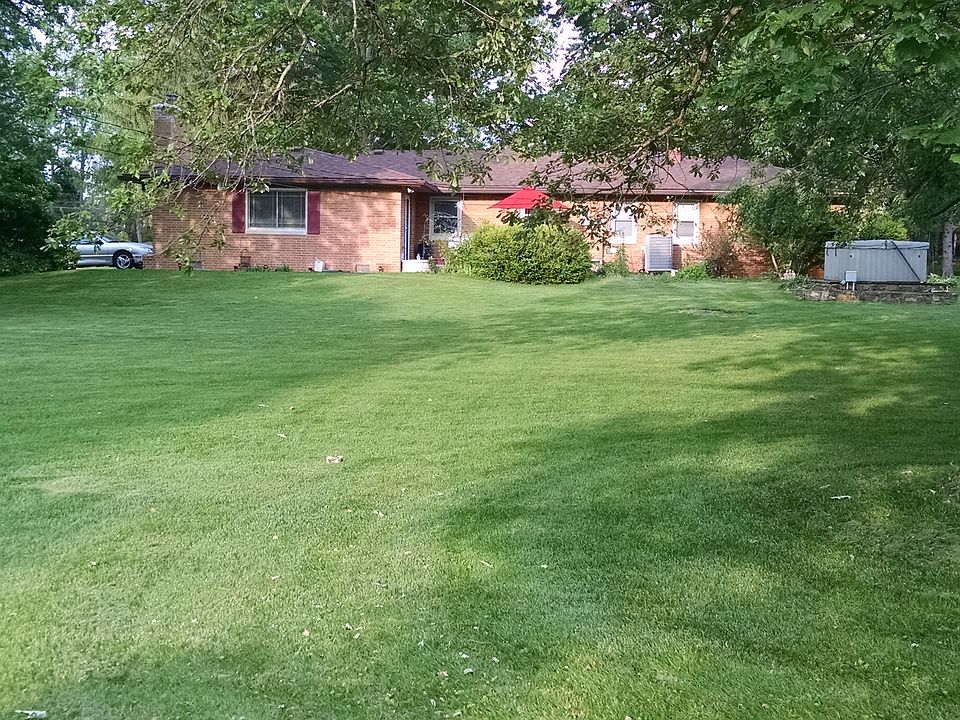1st image of 290 Kirk Dr E