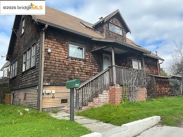 1723 8th St photo 1