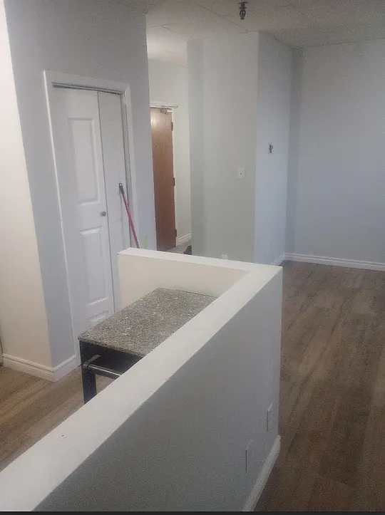 Studio, 750 sqft, $1,250 — Photo 2