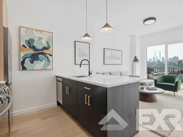 11-14 35th Avenue image 1 of 4