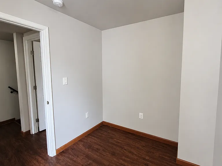 6041 Vine St #2 — Photo 7