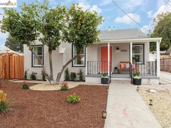 10906 Reposo Dr, Oakland, CA 94603