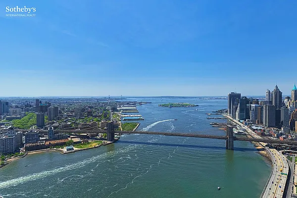 Rented by Sotheby's International Realty | media 23