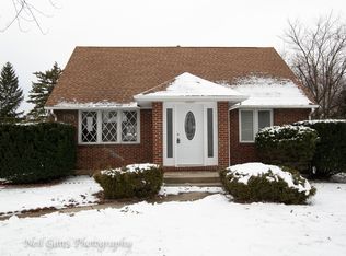 7932 Normandy Ave, Burbank, IL 60459