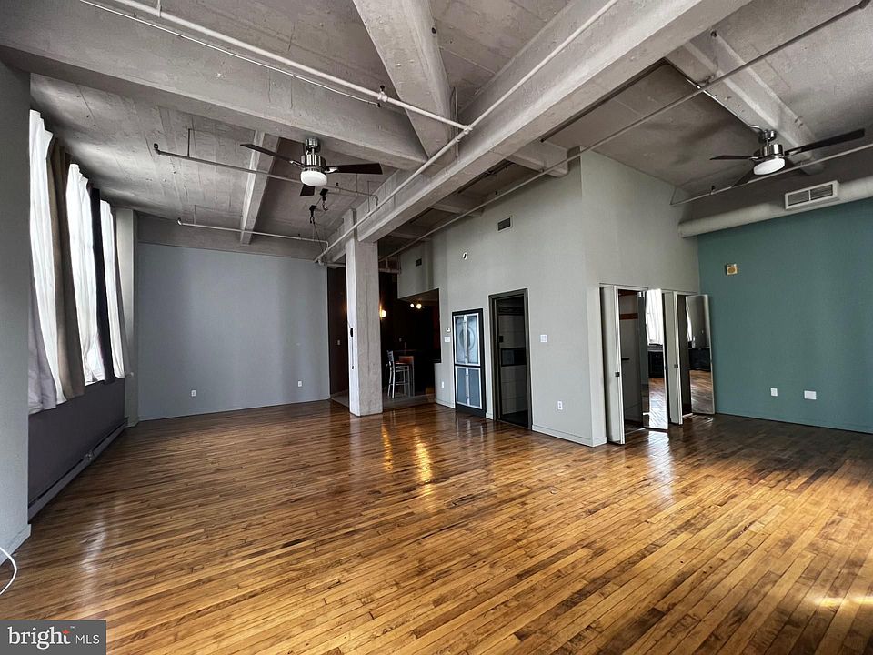 1st image of 1238 Callowhill St Suite 408