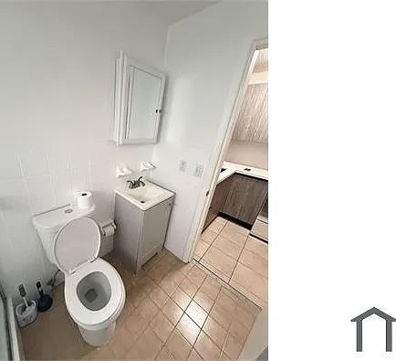 1801 SW 87th Ave #B — Photo 4