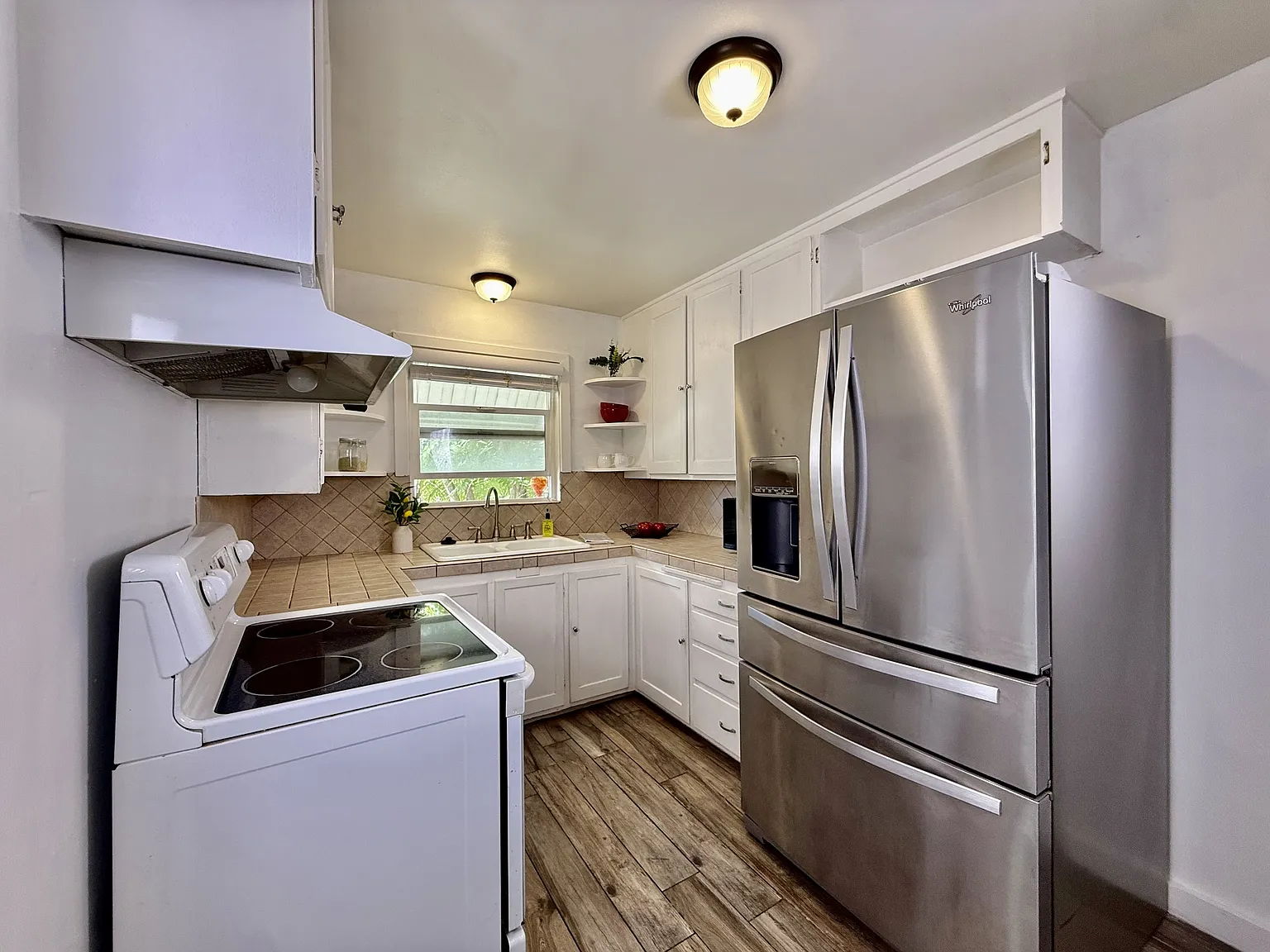 42 West Girard Avenue - 1 — Photo 4