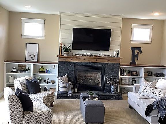 Family room 