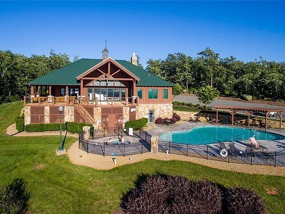 4th image of 532 Rocky Cove Ln