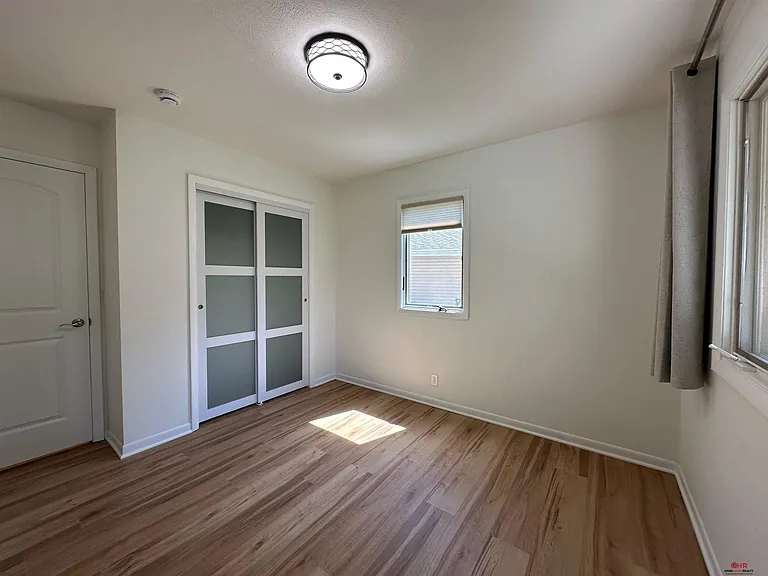 1839 W Arlington Cir — Photo 21