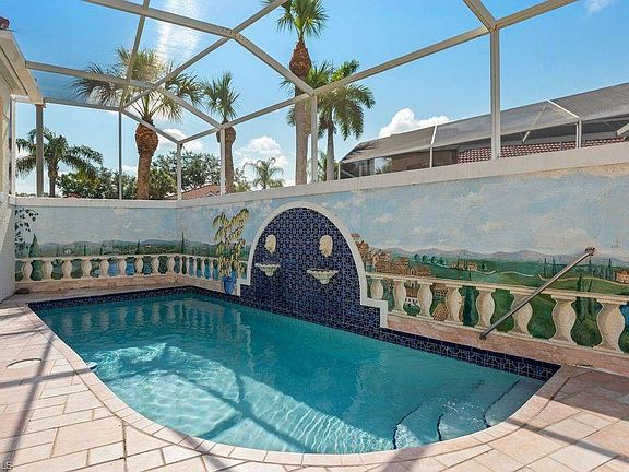 3rd image of 391 Pindo Palm DR