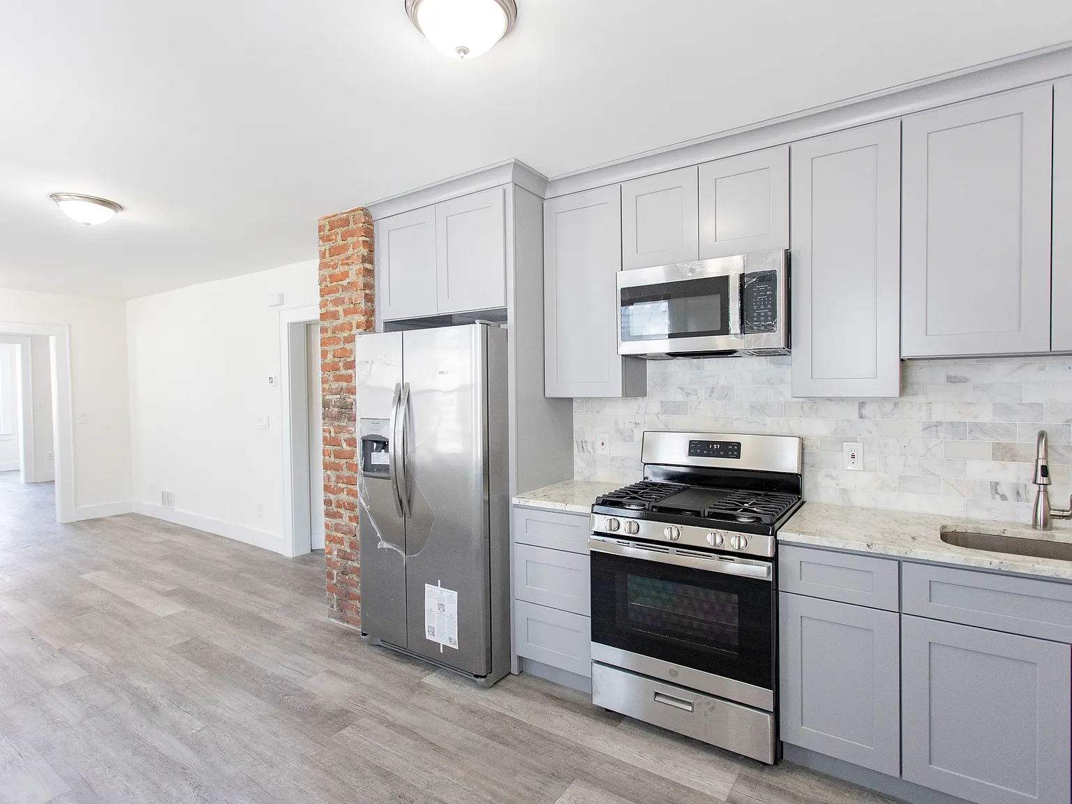 2 bed, 1200 sqft, $2,500 — Photo 4