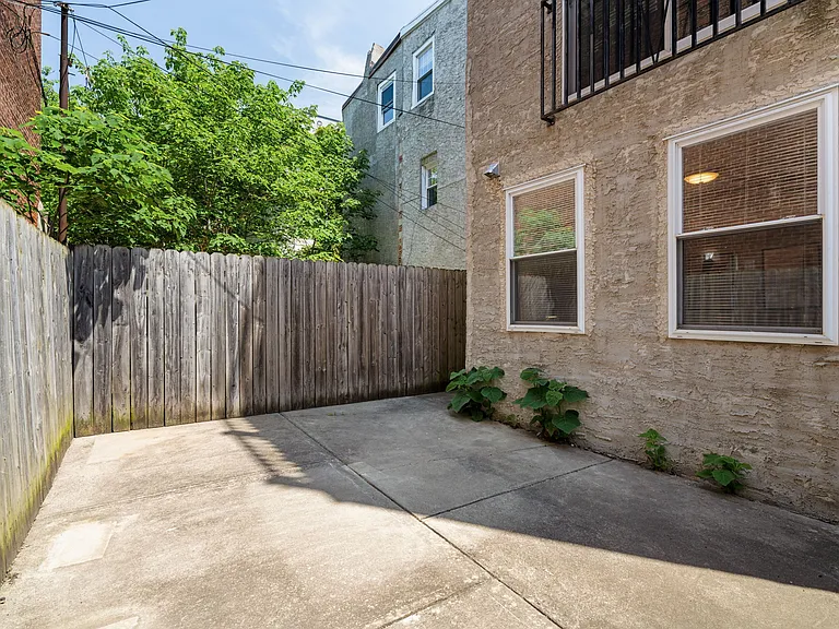 802 N 16th St #1 — Photo 33