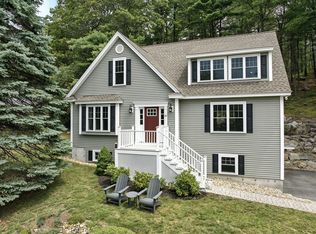 26 Oak Ridge Dr, Ayer, MA 01432