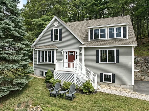 26 Oak Ridge Dr, Ayer, MA 01432