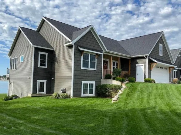 2302 Fillmore St, Jenison, MI 49428