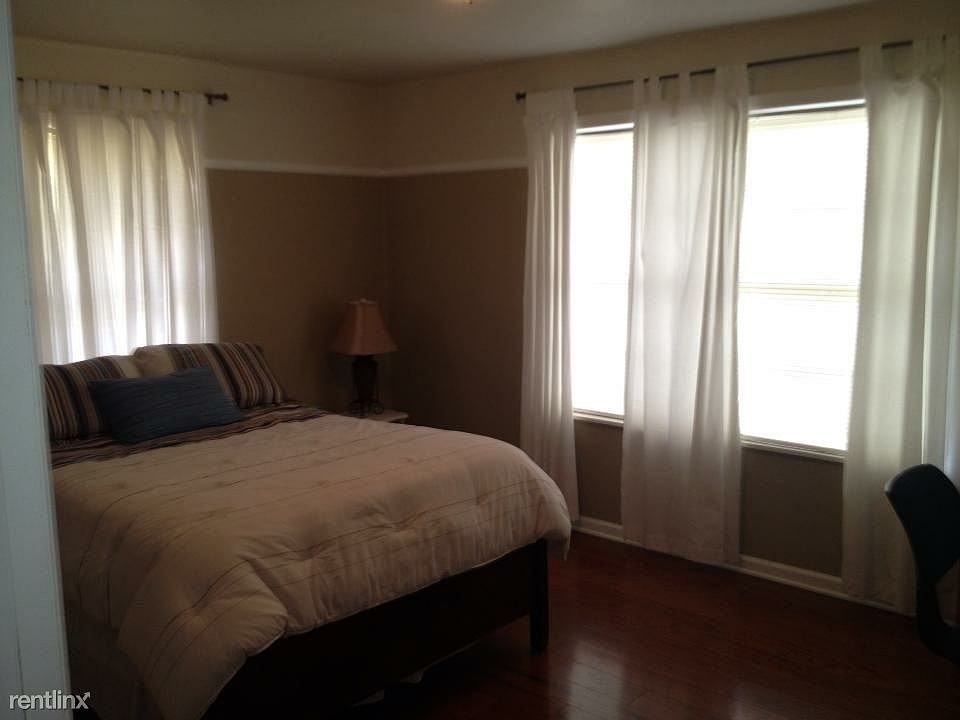 1st image of 924 Hilltop Dr