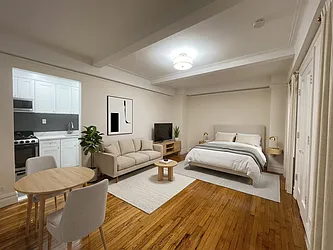 121 East 31st Street, #1B