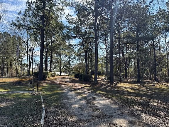 3rd image of 151 Plantation Rd