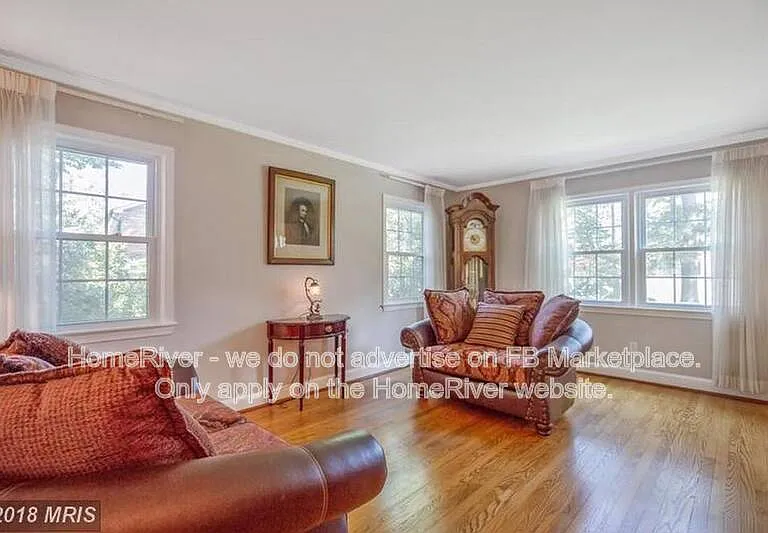 4417 Neptune Dr — Photo 13