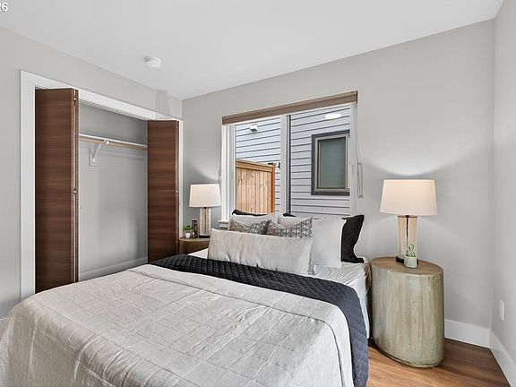 5th image of 6745 SE Genrosa St