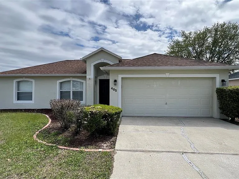 485 Martigues Dr — Photo 1