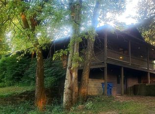28602 Louisville Rd, Cave City, KY 42127