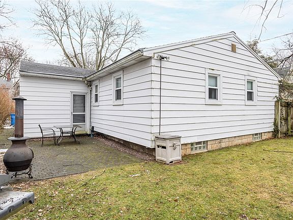 4th image of 21 Netherton Rd