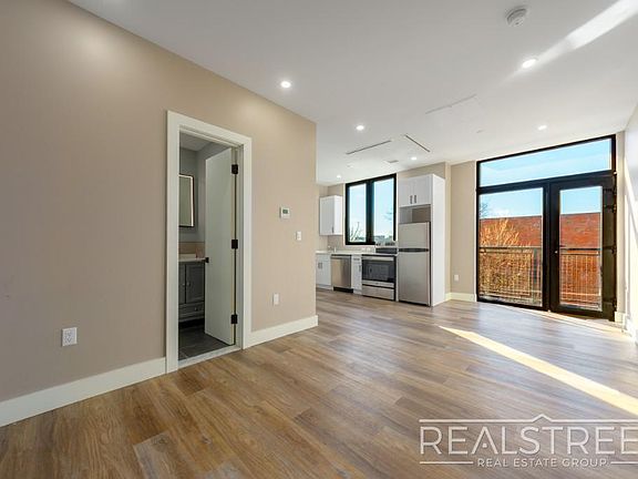 5th image of 2801 Tilden Ave #2D