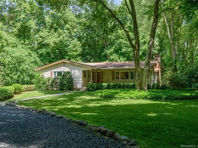 201 Range Road, Wilton, CT, 06897