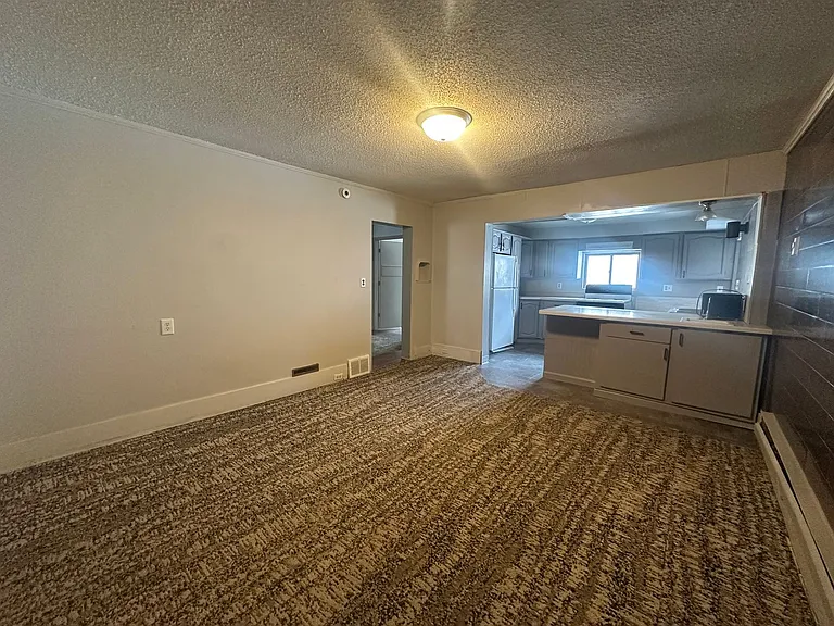 727 Washington St — Photo 24