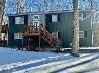 102 Clear Spring Cir, Drums, PA 18222