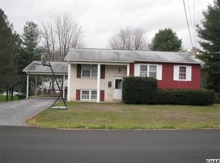 216 Cockleys Dr, Mechanicsburg, PA 17055