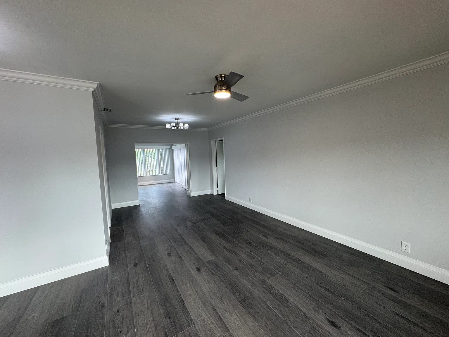104 Saint Cloud Ln — Photo 3