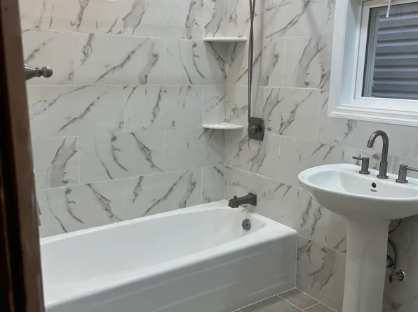 36 Humphrey Avenue image 8 of 14