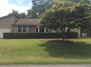 236 Lakeshore Dr, Blue Eye, MO 65611