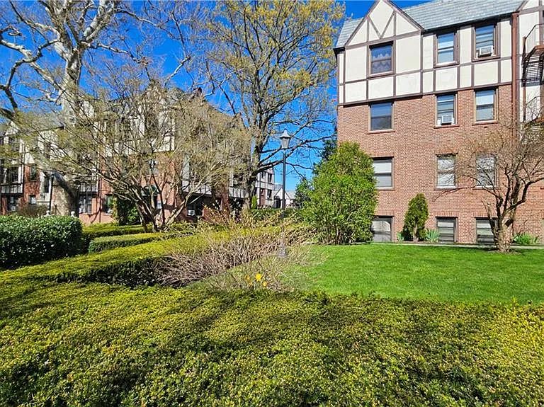 3 Greenridge Ave #D7 — Photo 4