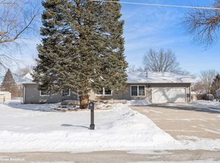 217 NE Circle Dr, Grimes, IA 50111