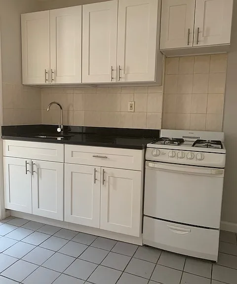 226 Thompson St #3 — Photo 6