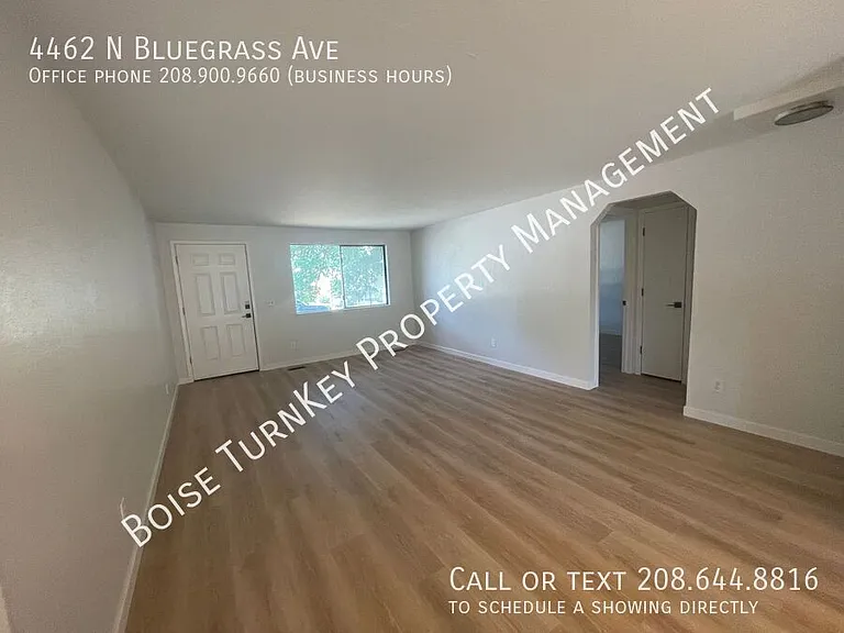 4462 N Bluegrass Ave — Photo 6