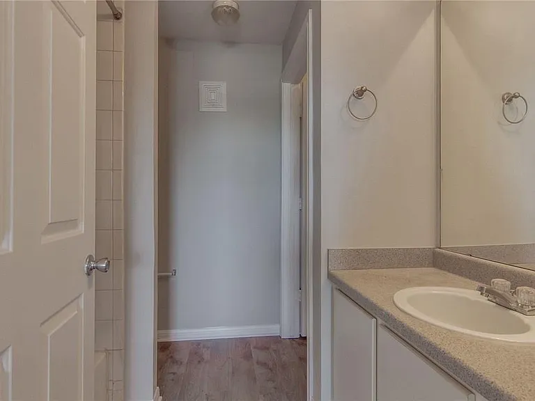2320 Gracy Farms Ln #1131 — Photo 10