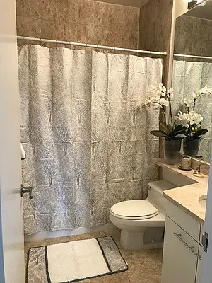 Rented by La Seven Inc. | media 17