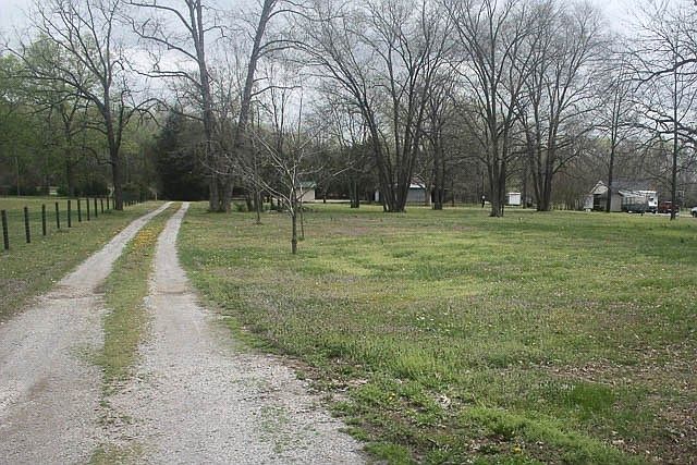 1st image of 1705 Chapel Hill Pike