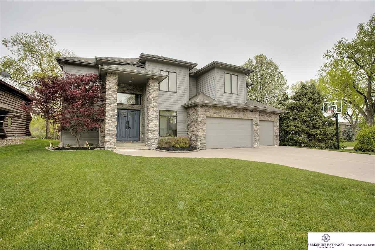 33 Ginger Woods Cir, Valley, NE 68064 Zillow