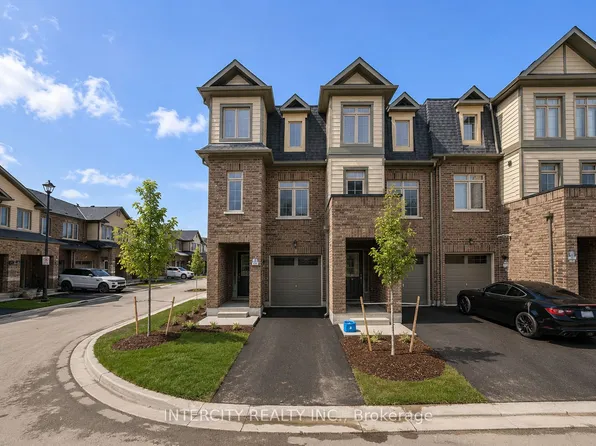 19 Senay Cir, Clarington, ON L1E 2S2