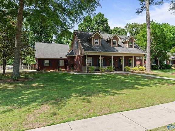 2nd image of 101 Ridgewood Dr